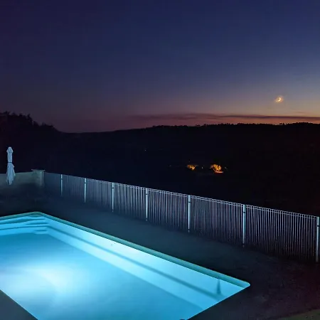 Domaine De Fleurie Bed & Breakfast *