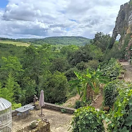 Domaine De Fleurie