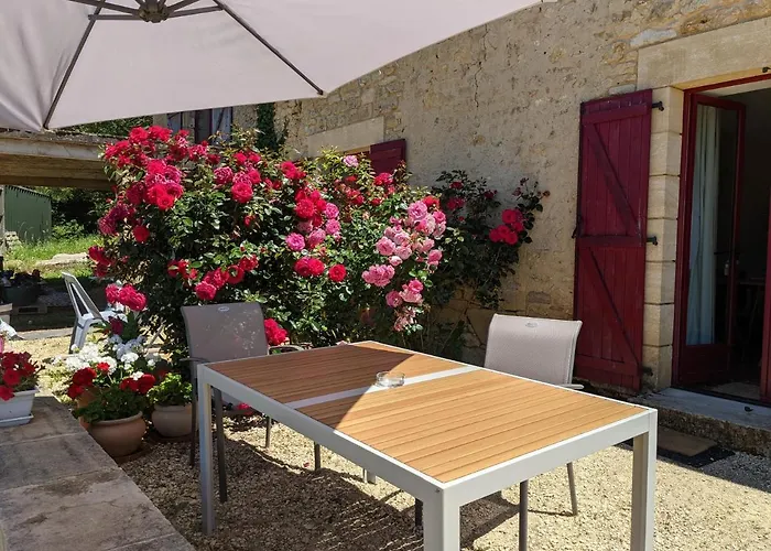 Domaine De Fleurie 3* Tursac