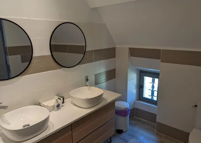 Domaine De Fleurie Bed & Breakfast