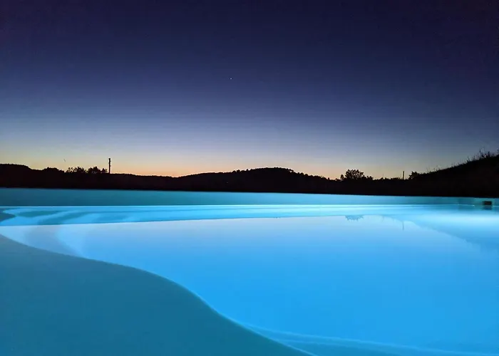 Domaine De Fleurie Bed and Breakfast 3*